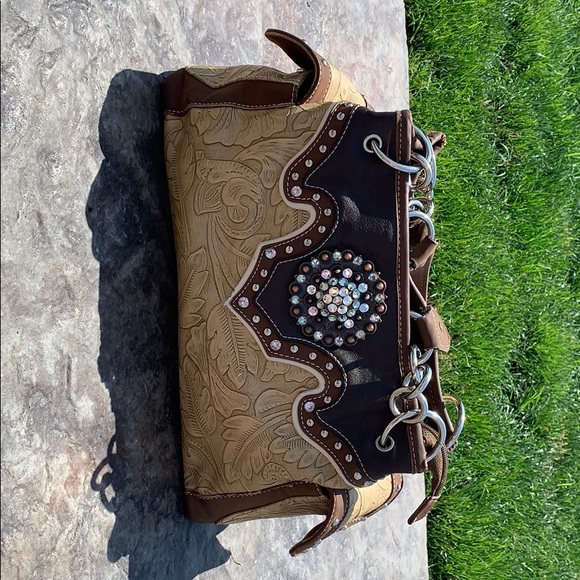 Woman’s Blazin Roxx Purse with Rhinestones - Picture 5 of 11